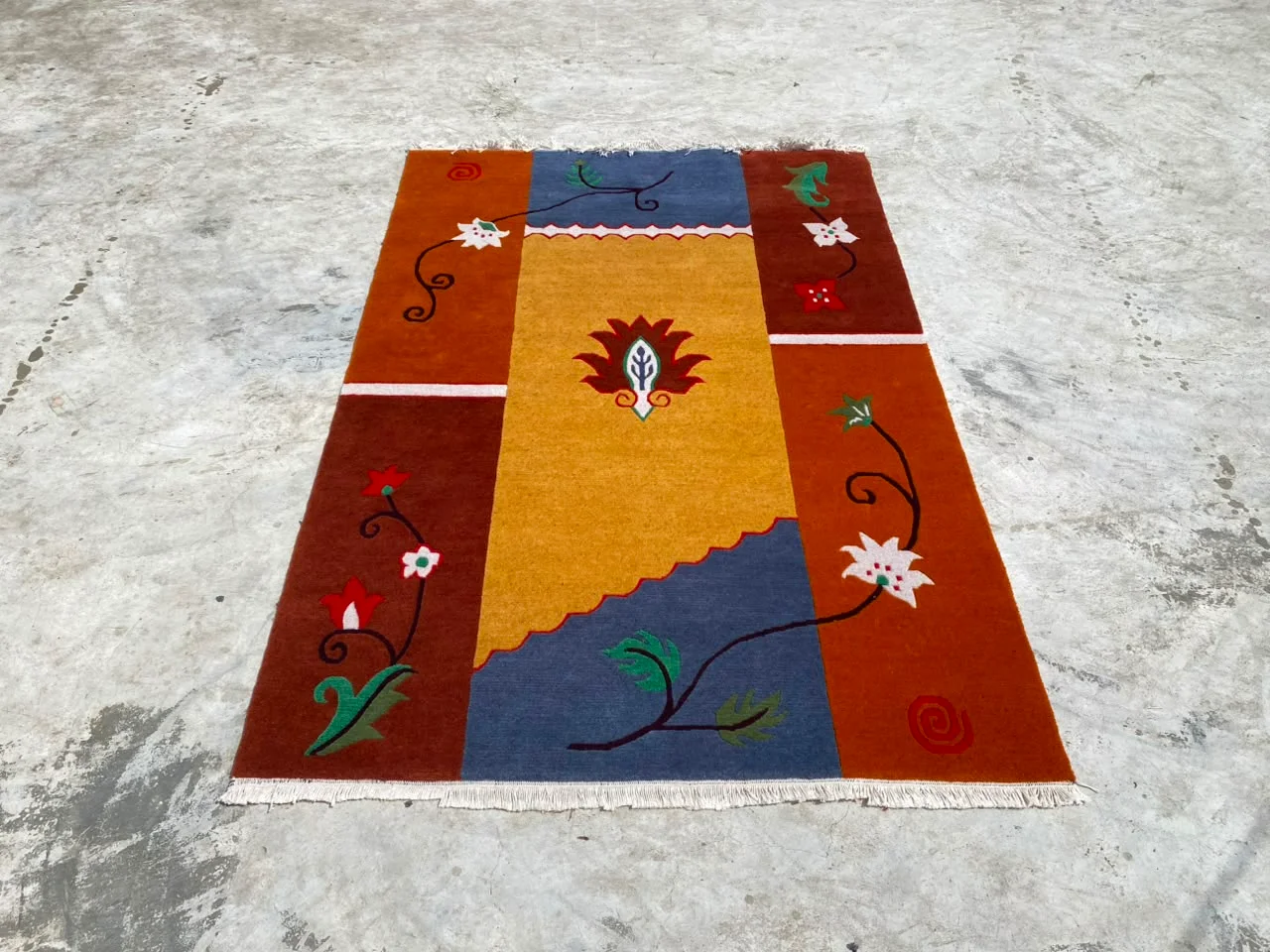 Handmade Tibetan Wool Carpet- 60 Knot view 3